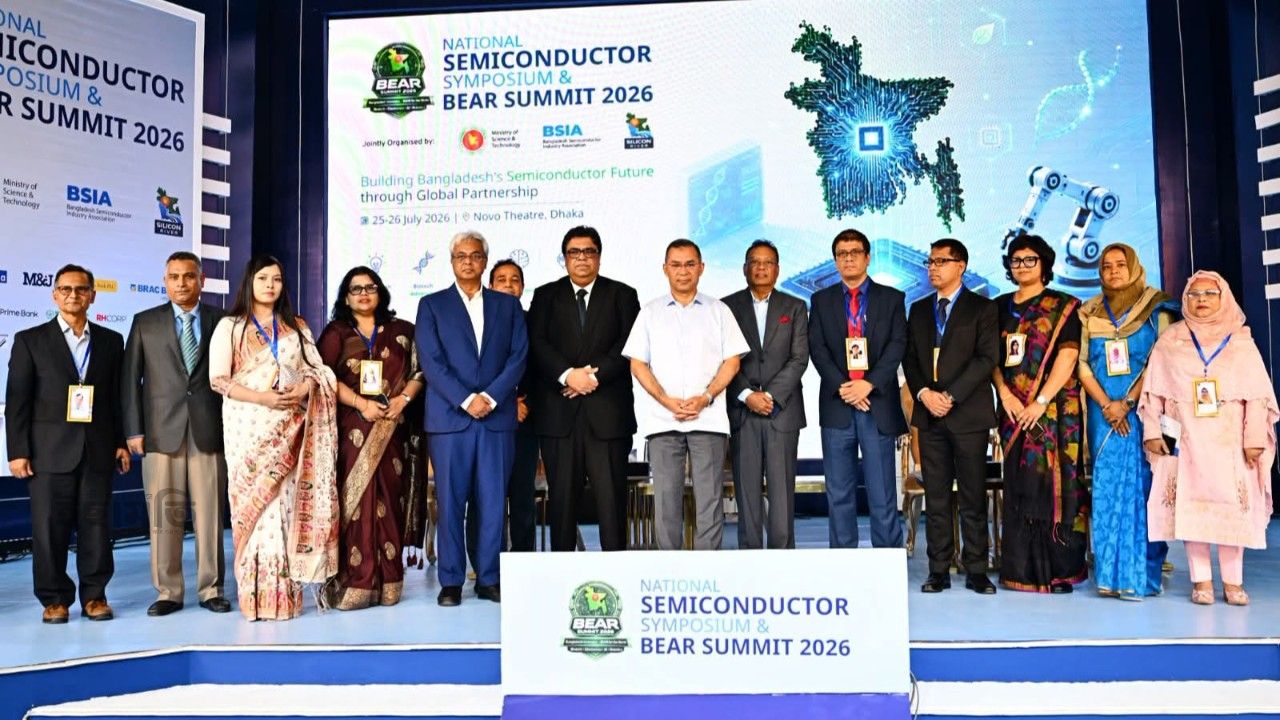 এআই-রোবোটিক্স ও সেমিকন্ডাক্টরে সম্ভাবনার দুয়ার খুলছে: প্রধানমন্ত্রী