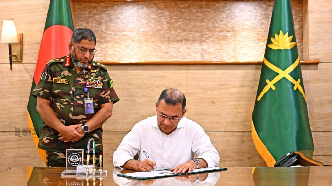 সেনাসদর নির্বাচনী পর্ষদে প্রধানমন্ত্রীর বার্তা: যোগ্যতাই হোক পদোন্নতির মাপকাঠি