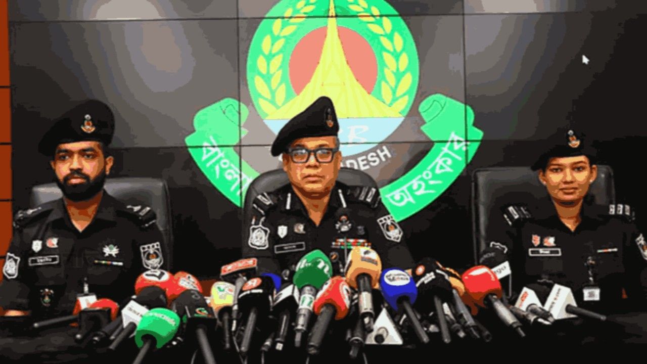 রাশিয়ায় চাকরির প্রলোভনে মানবপাচার: যুদ্ধক্ষেত্রে ‘শিকার’ হিসেবে ব্যবহার, ড্রোন হামলায় ২০ বাংলাদেশি নিহত
