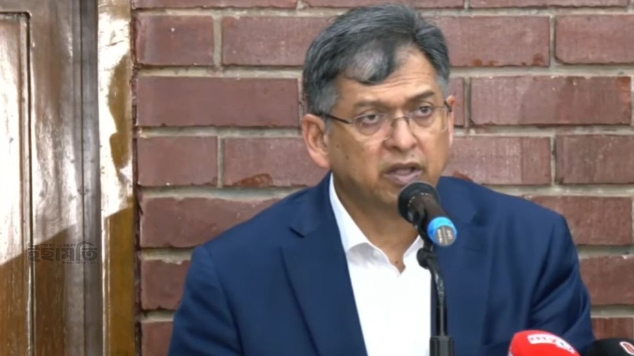 তত্ত্বাবধায়ক সরকার নিয়ে নতুন সমীকরণ,সংসদীয় বৈঠকে গুরুত্ব পেল গুমের বিচার